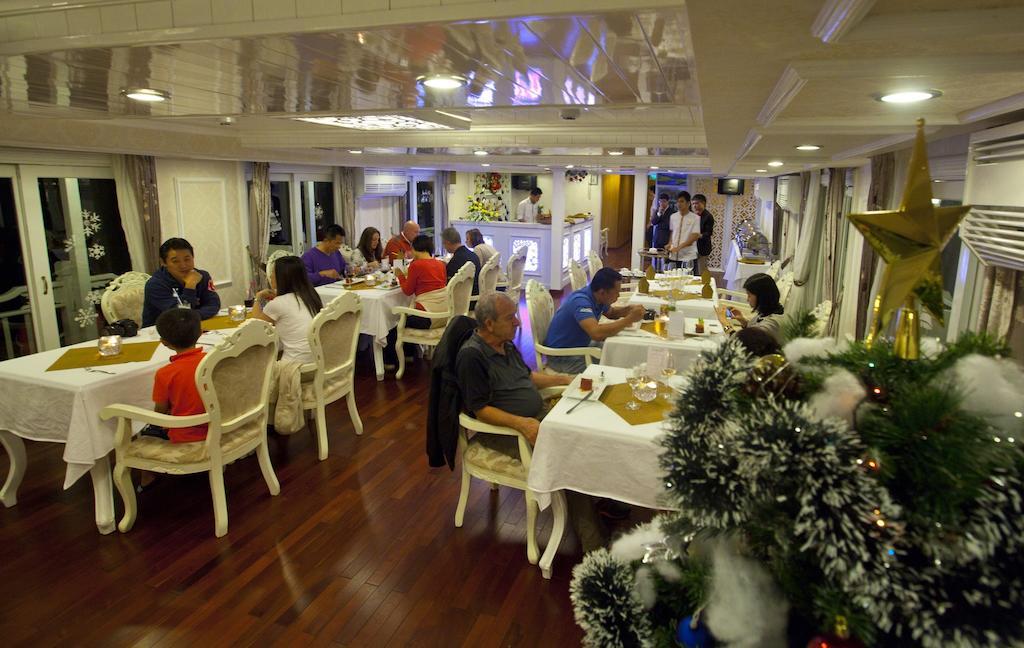 Signature Halong Cruise Ha Long Luaran gambar