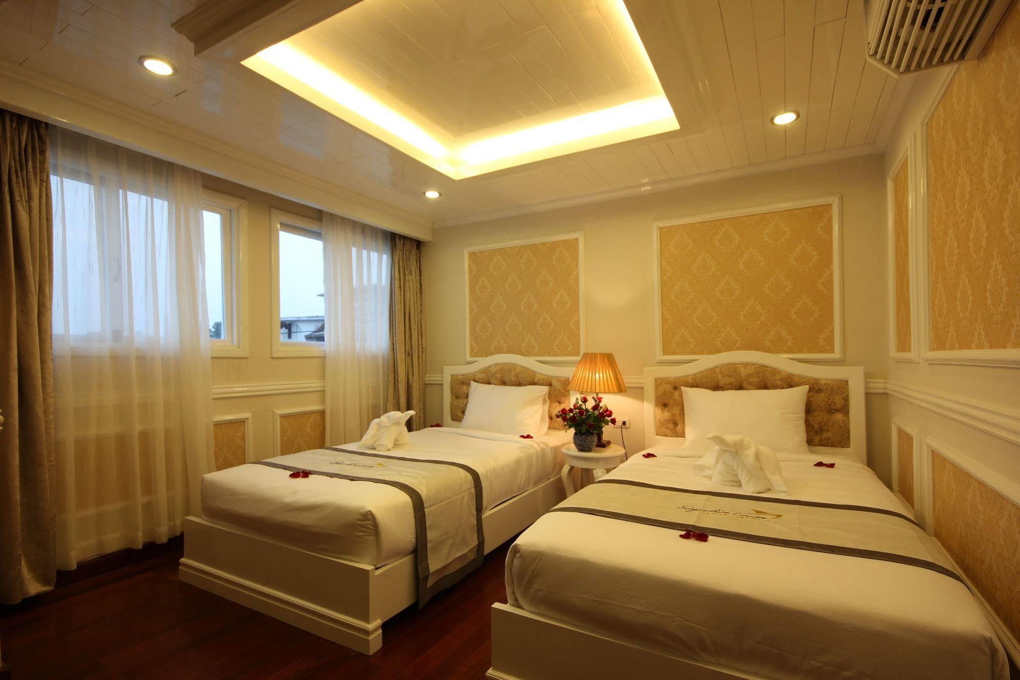 Signature Halong Cruise Ha Long Luaran gambar